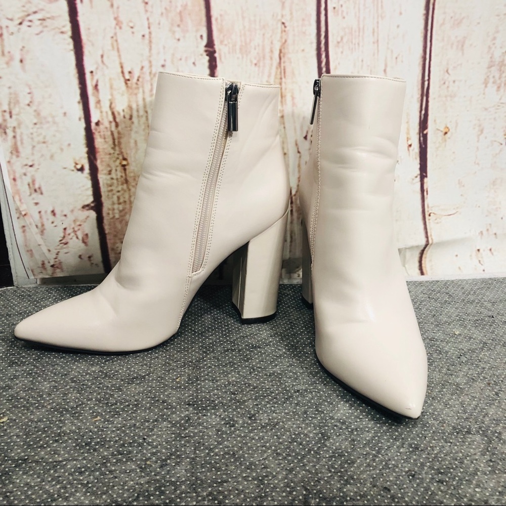 Just Fab white high heeled booties